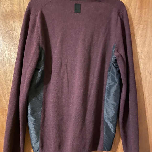 Calvin Klein pullover 2 tone with short zip (OLCC) - Picture 4 of 5